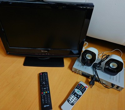 TV-Set 19'' mit Resiver mit 2x FernBedienung und Boxen, FUNAI LT850-M19