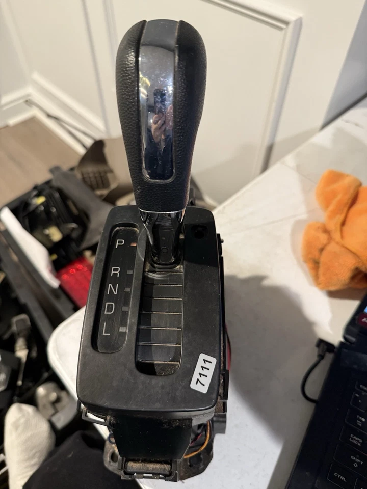 2011 Ford Fiesta 1.6L conjunto automático de câmbio de marchas Trans Floor fabricante de equipamento original - Imagem 2 de 4