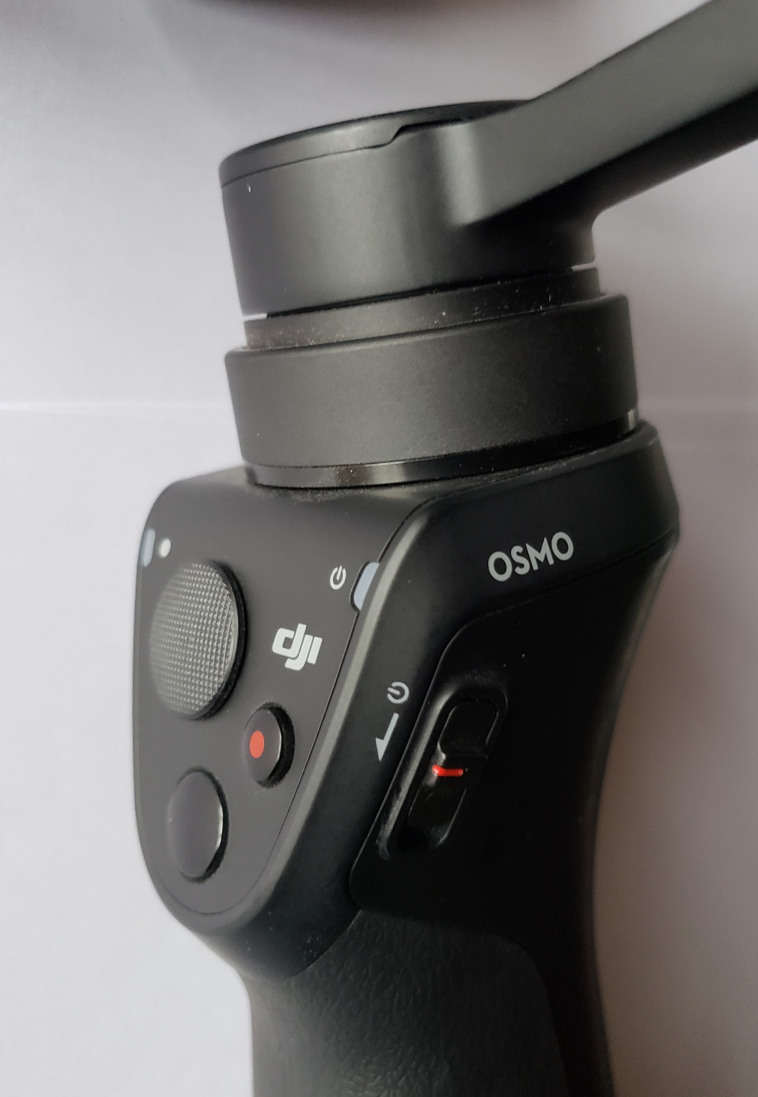Black DJI Phone Camera Gimbal OSMO Mobile OM150 with battery but NO