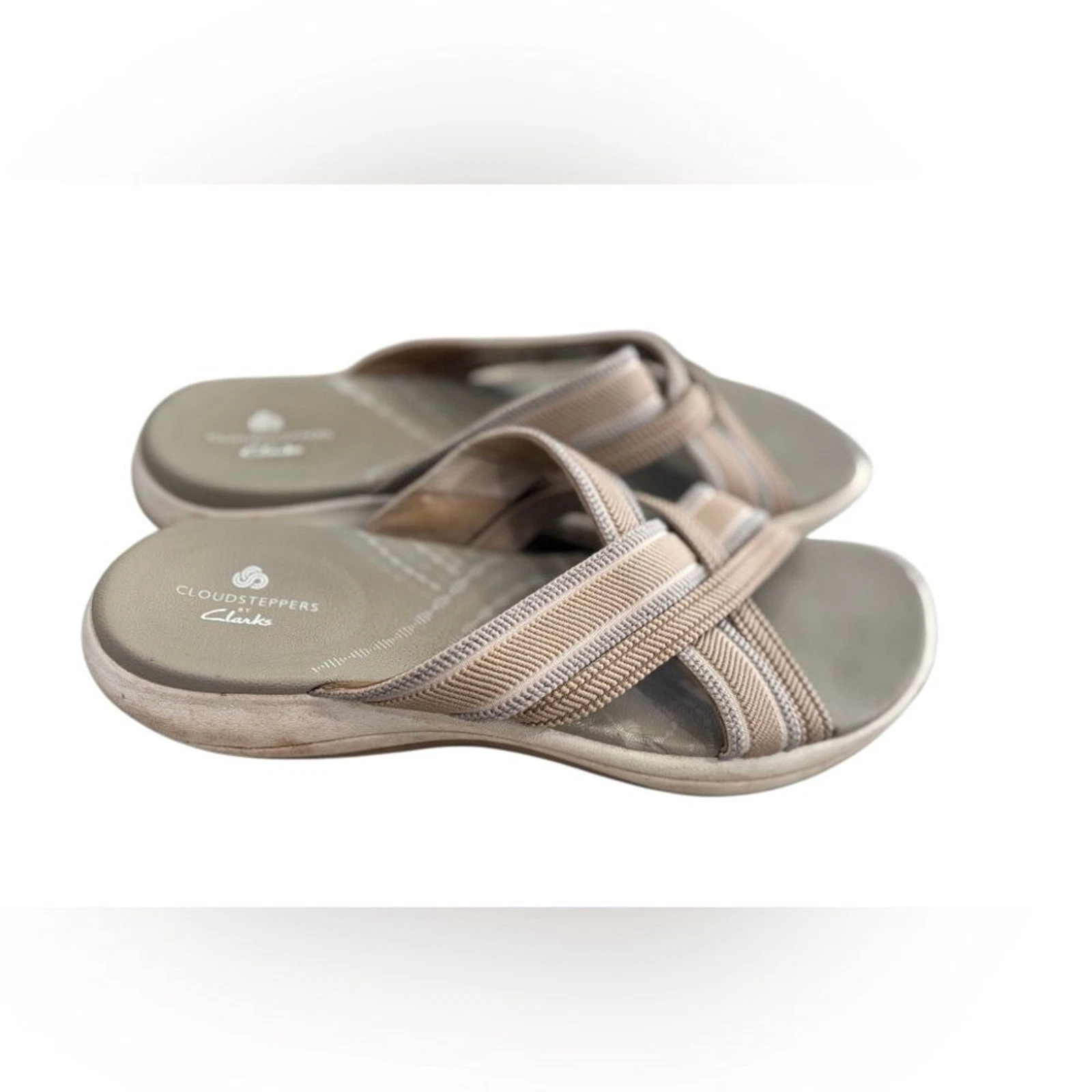 Sandali Clarks Cloud Steppers Mira Grove 9 donna marrone chiaro comodi slip on slide