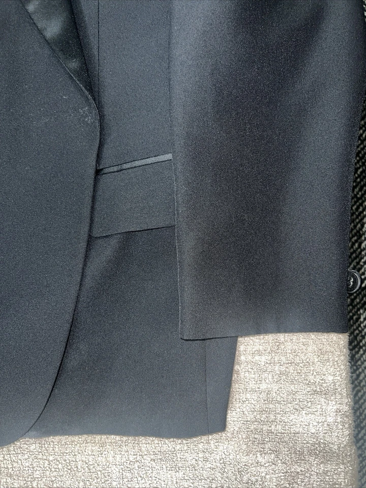 FIRST NIGHTER FORMAL WEAR MENS BLACK TUXEDO 37 S 1 BUTTON MISSING DRY CLEAN ONLY - Image 2 of 4