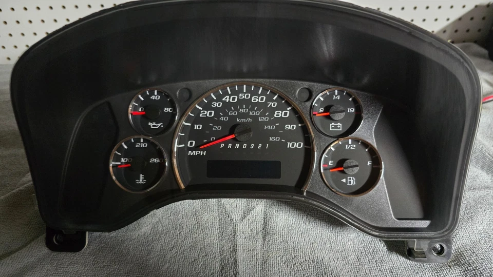 Chevy Express GMC Savana Gauge Cluster 2008-2010 Foto 2 de 4