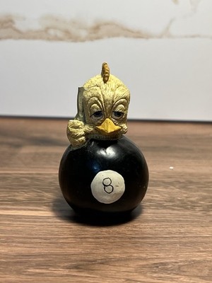 1989 ENESCO Eggbert and Friends ''EGG BALL'' Eight Ball Figurine #764477