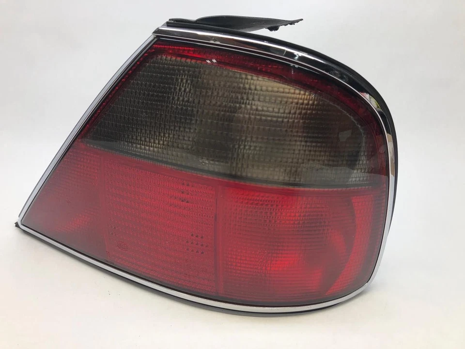 1995 - 1997 年捷豹 XJ6 右乘客尾灯总成镀铬装饰 LNA4900CC — 第 3/4 张图片