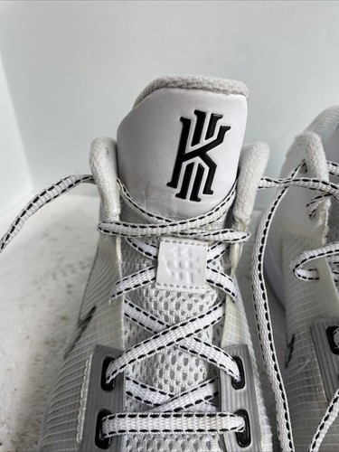 Nike Kyrie Irving gioventù taglia 4,5 gioventù bianca scuola viaggi sportivi vacanze - Foto 2 di 24