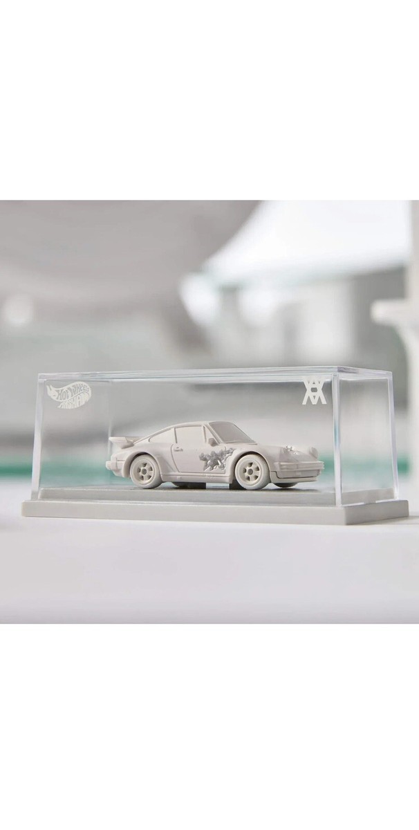 Hot Wheels x Daniel Arsham RLC Eroded Porsche 930 and Rally Case