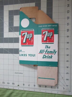 7-UP Cardboard Quart Carrier