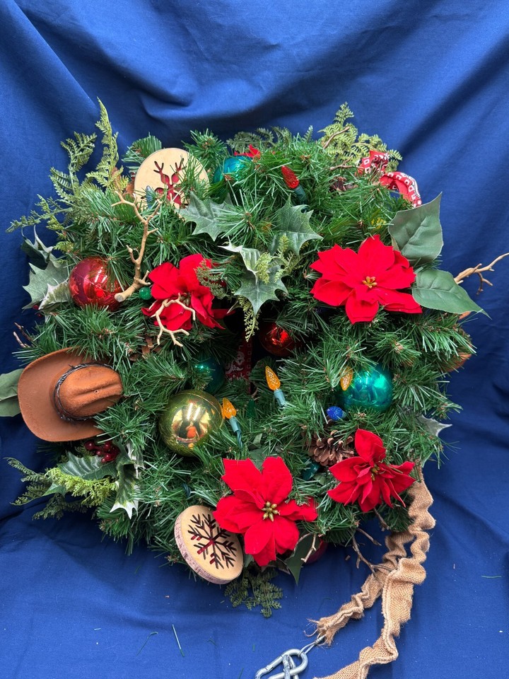 FORT WILDERNESS RESORT Disney Cast Member Exclusive Prop Christmas