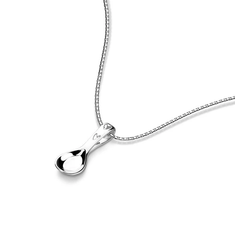 Collana Con Ciondolo A Forma Di Cucchiaio Mini Cuori D'Amore In Argento Sterling - Immagine 2 di 4