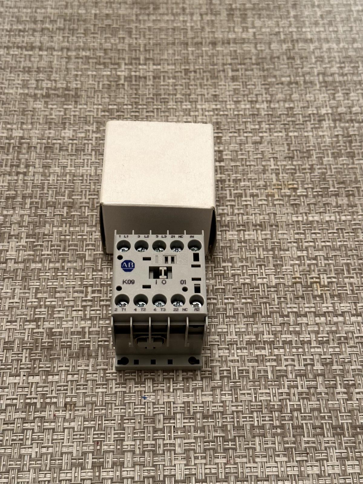 New! Allen Bradley 100-K09KA01 Mini Contactor Relay 240V 50/60Hz Ser A