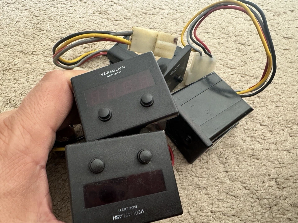 Veglia Reloj Digital Fiat/Bertone X1/9 79-88, Fiat 124 Spider 1983 Piezas Chatarra Foto 4 de 4