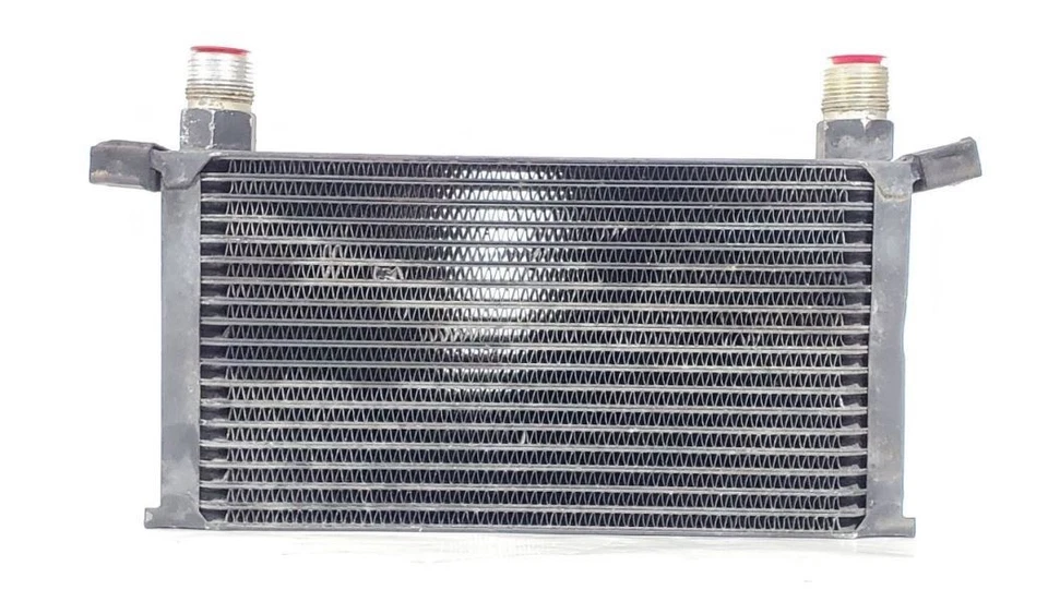 Jaguar XJS 1993 1994 OEM enfriador de aceite de motor 4,0 L 6 cilindros CCC5359 Foto 2 de 4