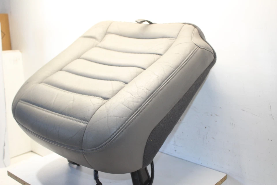 2003 2004 2005 2006 HUMMER H2 6.0 ЗАДНЕЕ ПРАВОЕ СИДЕНЬЕ СНИЗУ - Изображение 3 из 4