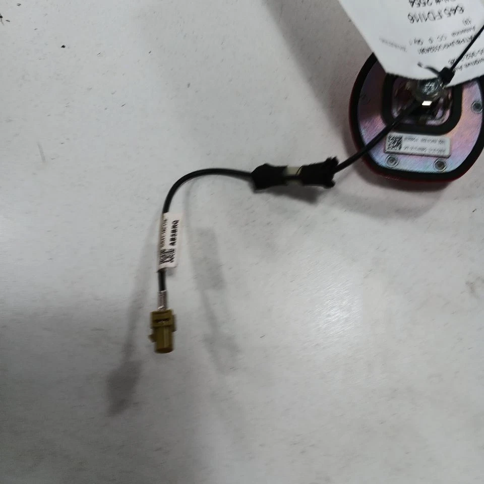 Ford Mustang Antenna  2015 2016 2017 - Image 3 of 4