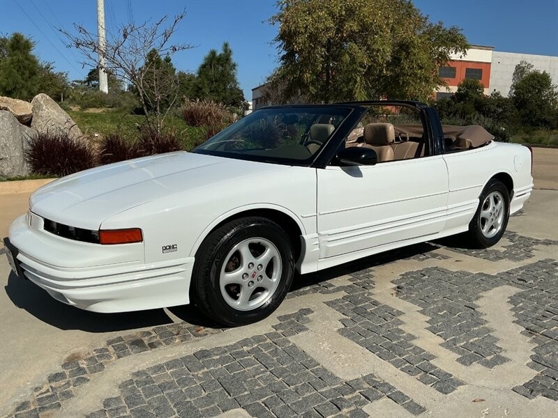 1995 Oldsmobile Cutlass Supreme for sale in Escondido California