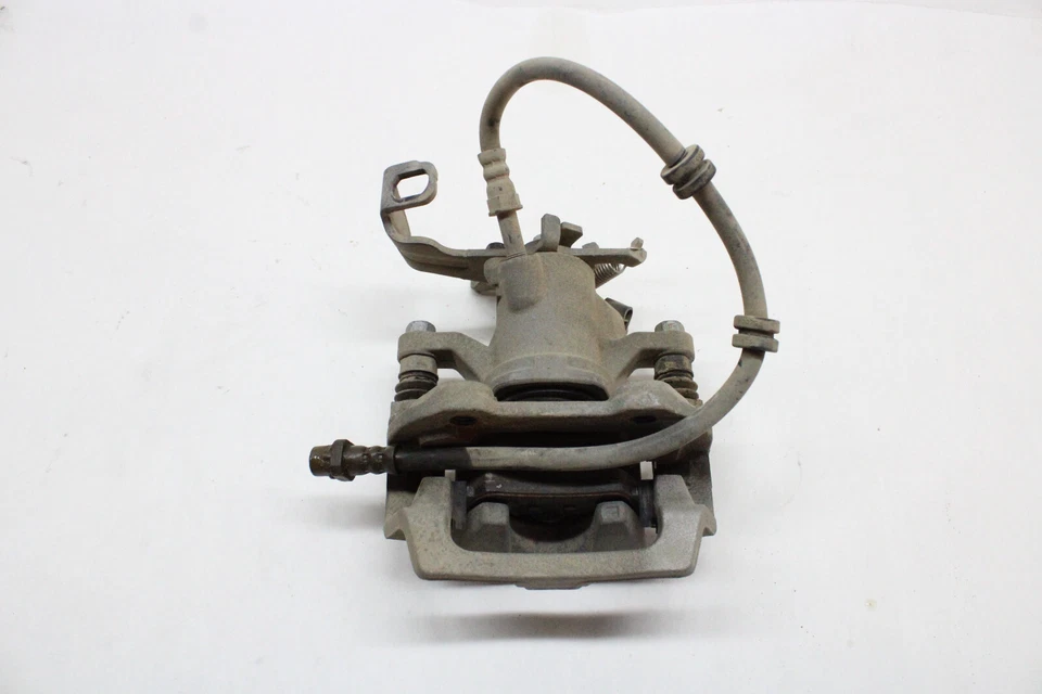 Mini Cooper Countryman 2015 pinza trasera izquierda OEM 14 15 16 17 18 19 Foto 3 de 4