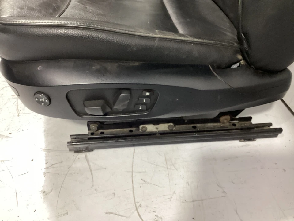 2007-2011 BMW 328i 328xi E90 Front Left Driver Seat Black Leather OEM . Foto 2 de 4