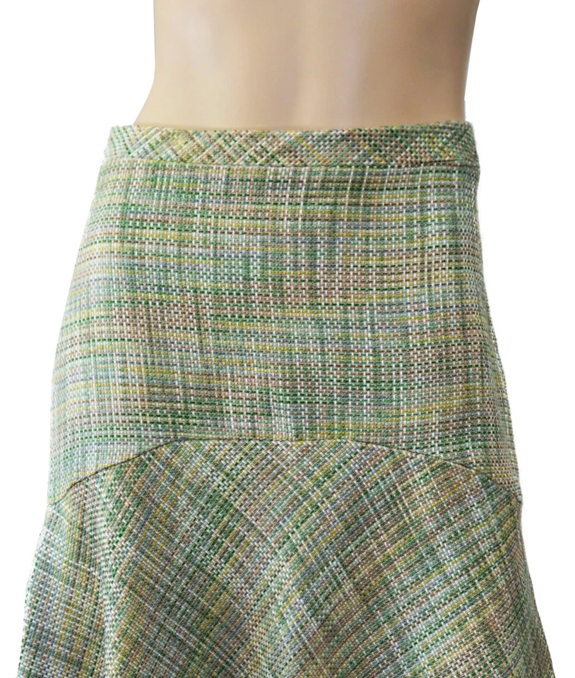 Falda de rodilla acanalada de tweed verde deshilachado talla M AQUA NUEVA Foto 4 de 4