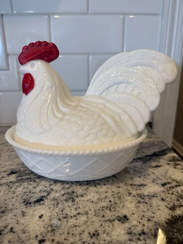 Westmoreland Vintage Milk Glass Rooster Lidded Dish