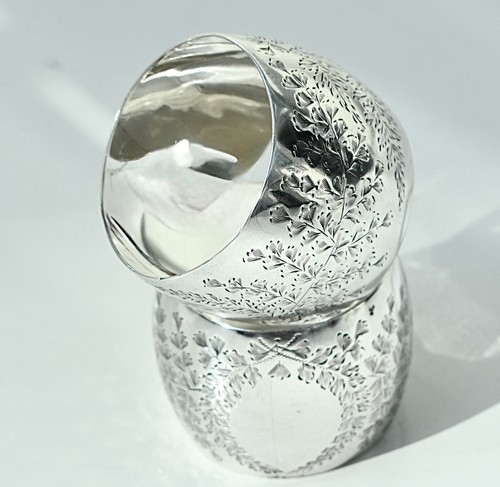 Beautiful Pair Sterling Silver Napkin Rings By Mappin & Webb, Cased :1902 : 60gm - Picture 18 of 23