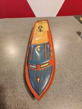 Vintage Wind Up Lindstrom Tin Toy Speedboat.  Does Not Wind For Parts Only