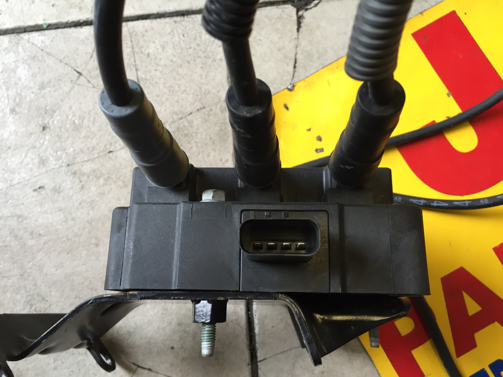 JEEP Dodge Chrysler Ignition Coil pack 3.8 L WITH WIRE 56032520AC