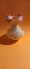 FENTON 8.25" HAND-BLOWN GLASS SATIN VASE-EX- CONDITION-FREE SHIPPING 