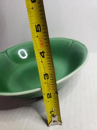 Vintage 1930's Green Petalware Round 9 In Serving Bowl by Mt Clemens Pottery Co - Picture 7 of 7