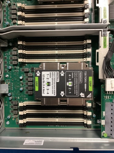 Sun Oracle X7-2L 7335280 Serveur 1200W Double Alimentation N° CPU / Mem / Disque - Foto 12 di 14