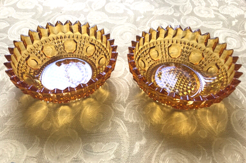 PAIR OF PRETTY VINTAGE AMBER GLASS BOWLS 13.5 DIAMETER AT THE RIM VERY INTRICATE - Picture 2 of 6