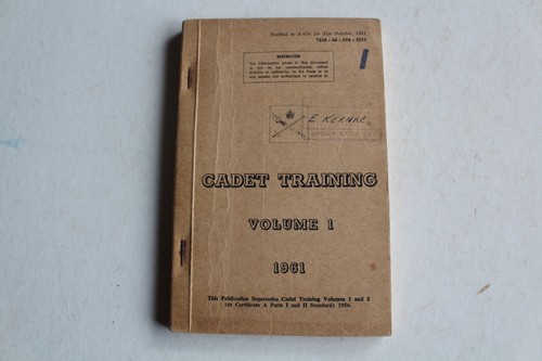 Australian Cadet Training Book Vol 1 1961 w/ Gun Target 1960’s Army Cadets - Picture 5 of 6