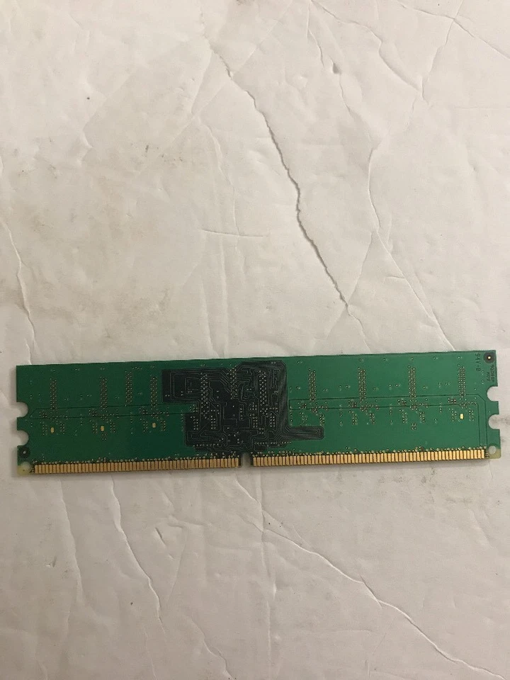 SAMSUNG    M378T3253FG0-CCC 0504     256mb 1Rx8 pc2-3200U-333-10-A1 Ships N 24h - Image 2 of 3