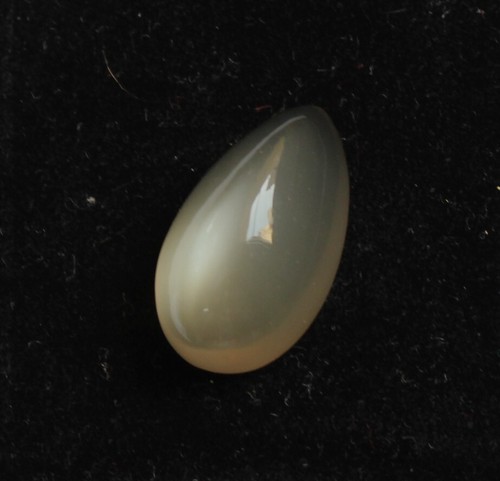 Natural Green Moonstone Cabochon 40.37 Carat Flatback - Picture 2 of 6