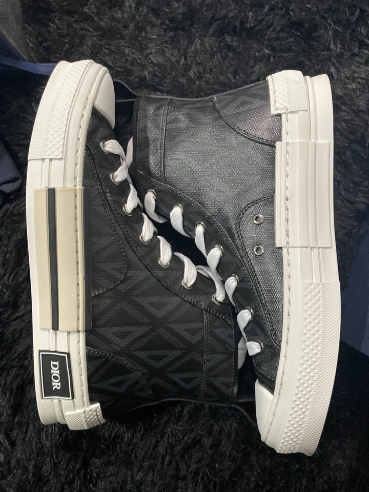 CD Dior B23 Hightop Diamond Foto 2 de 4