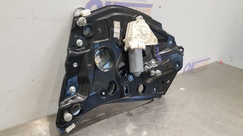 18 MERCEDES BENZ AMG C63S CONVERTIBLE QUARTER GLASS REGULATOR RIGHT PASSENGER - Picture 4 of 12