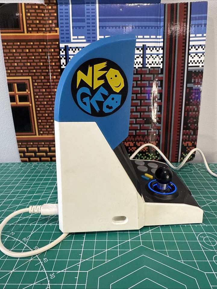 SNK NEO GEO Mini console Classic 40th Anniversary Arcade Boxed 40 SNK NEO GEO Mini console Classic 40th Anniversary Arcade Boxed 40