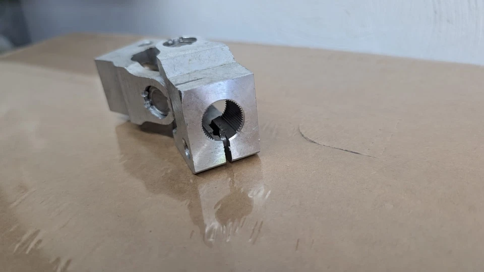 Ferrari 246 308 400 512 dirección articulada cruzada NUEVO 330 365 BB Foto 2 de 4