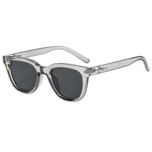 UV Polarised Sunglasses - Picture 15 of 19