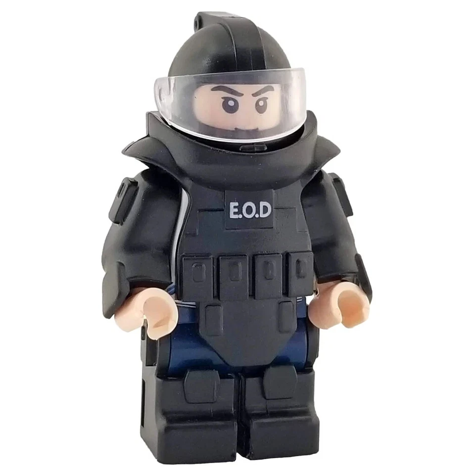 Brick Surplus Explosive Ordinance Disposal Officer Protective Armor - Image 2 of 4