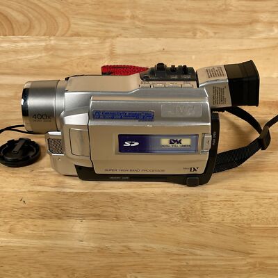 JVC GR-DVL815 Silver 10x Optical 400x Digital Zoom Digital Video