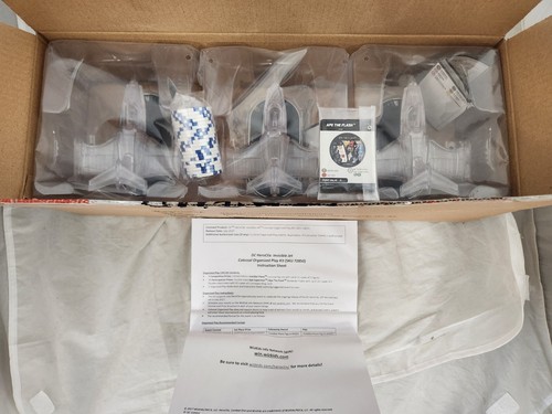 DC Comics HeroClix: Invisible Jet Colossal OP Kit Wonder Woman Brand New - Picture 2 of 2