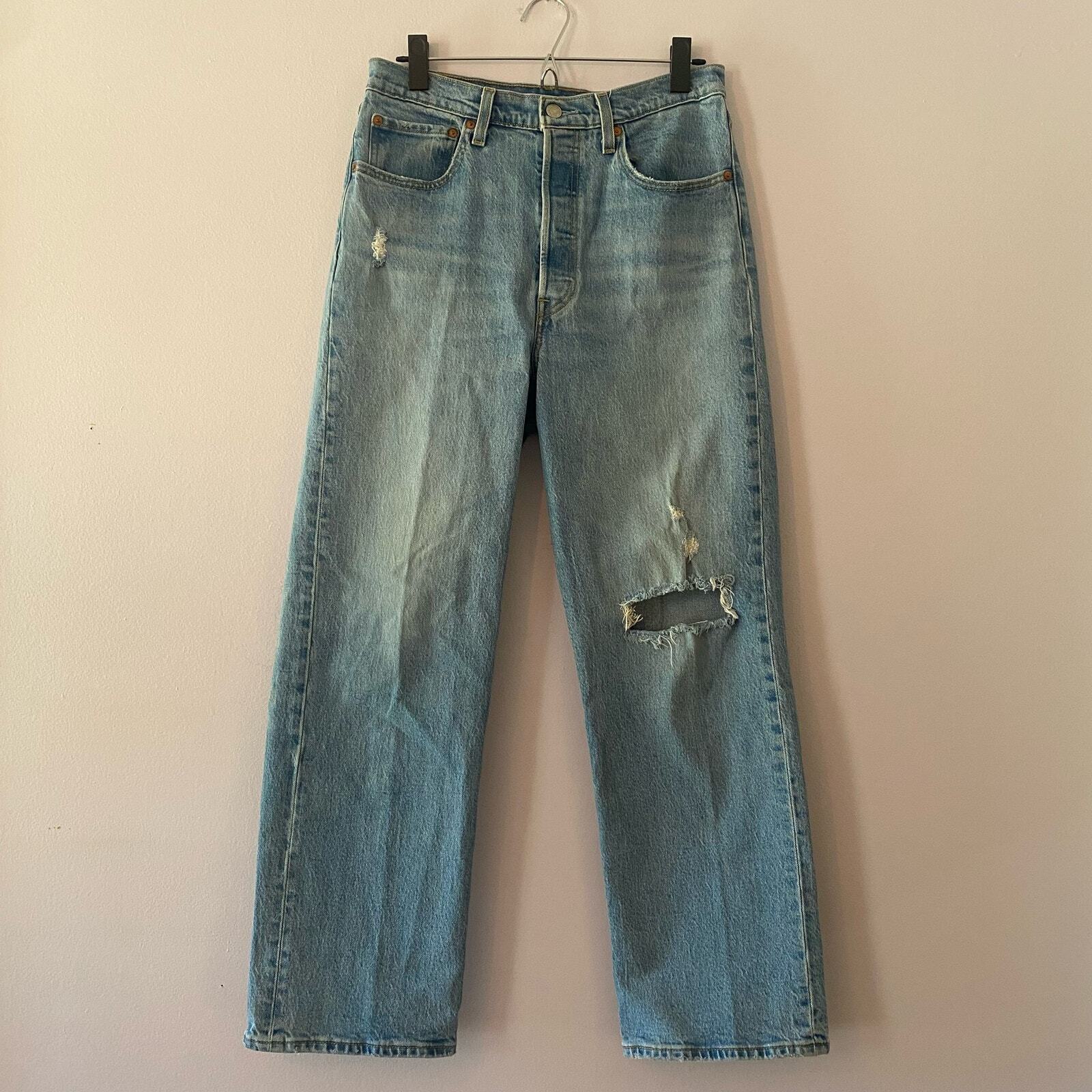 Levi's Premium Women's Size 30 Ribcage Straight Leg Button Fly Jeans