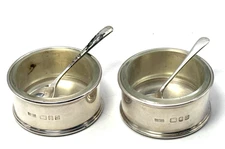 Vintage Pair of Walter Wilson Ltd Sterling Silver Open Salts with Spoons