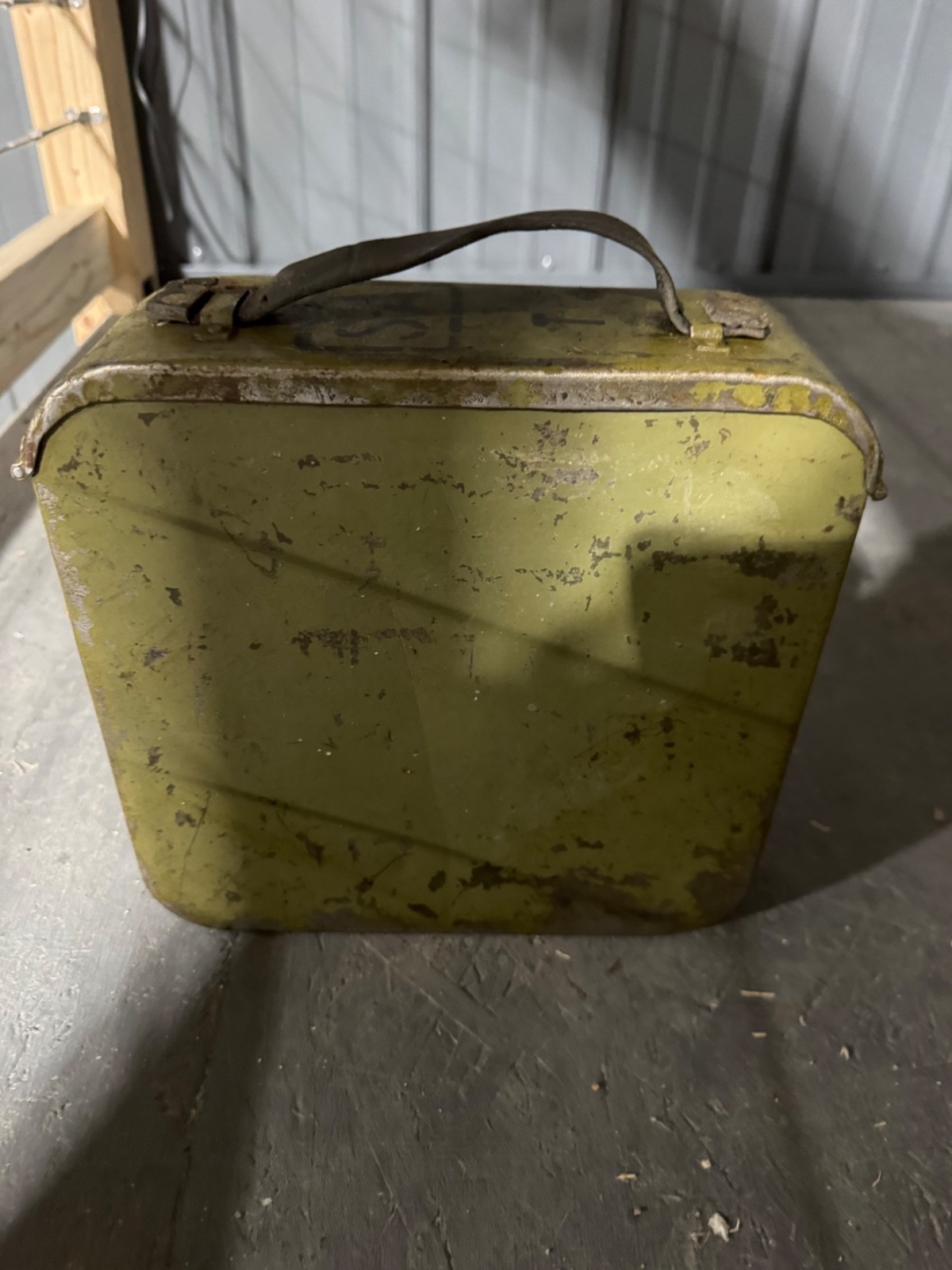 ORIGINAL WWII SOVIET RUSSIAN MAXIM 250RD AMMO CAN & AMMO BELT