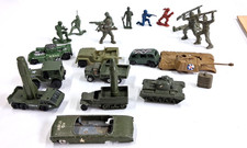 Vintage Army Men Toy Lot w/ Vehicles, Tank , Plastic Soldiers, EXTRA PARTS