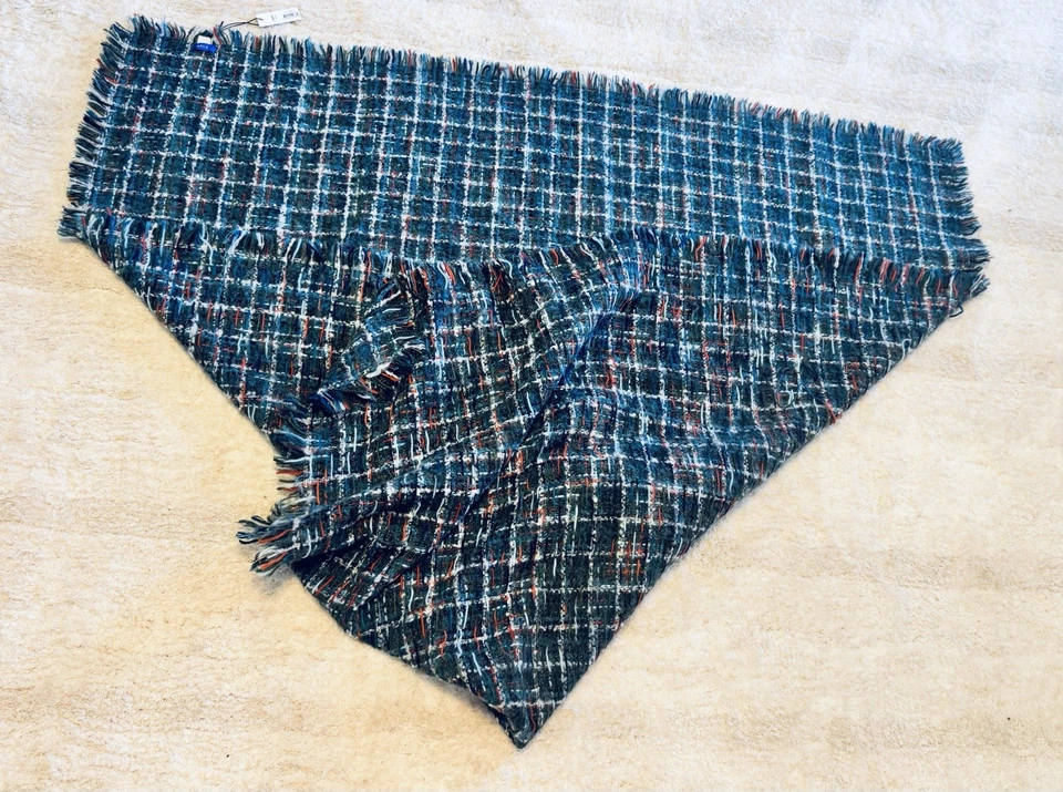 Apt 9 Multicolor Woven Soft Square Throw Blanket Coolection 50x50 Wrap or Scarf - Image 4 of 4