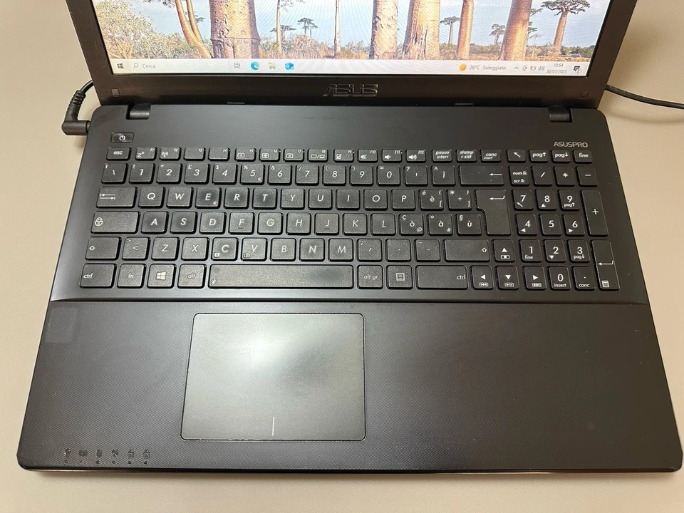 Notebook ASUS P550L Intel i3 4GB RAM 500GB HDD + Alimentatore - Immagine 3 di 4