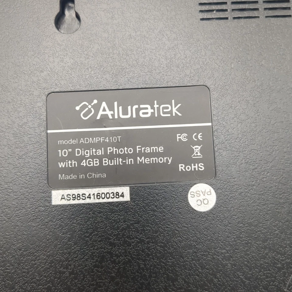 Aluratek 10" LCD Picture Frame Wi-Fi Touchscreen Digital Photo 4GB Built In - Image 3 of 4