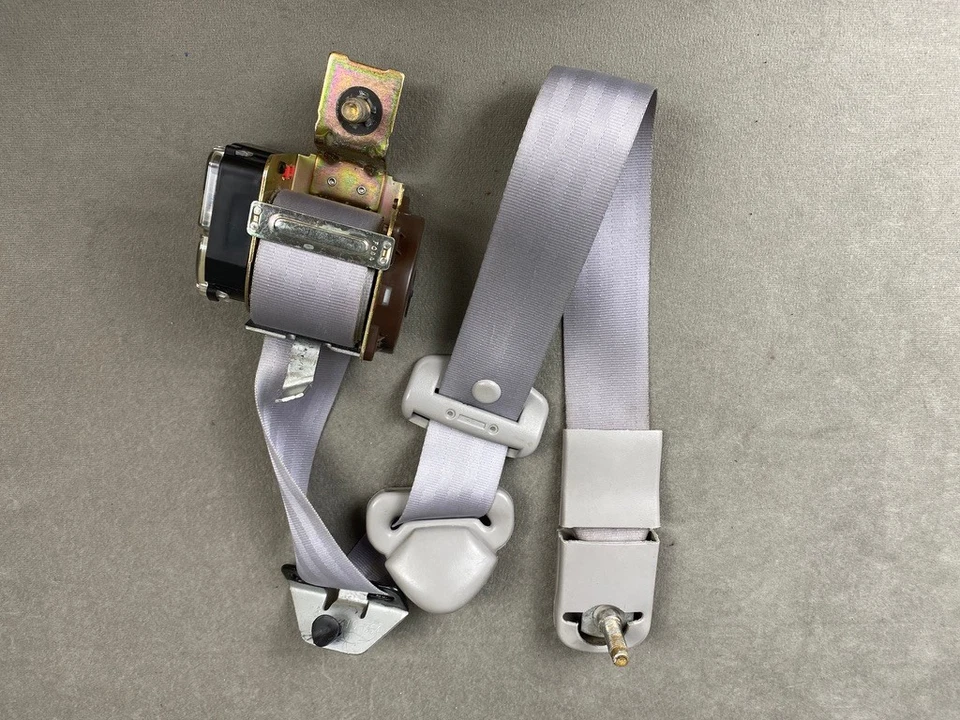 1998 - 2002年林肯大陆右乘客前座皮带收回器灰色 — 第 3/4 张图片