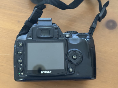 Nikon D40X SLR Digital Camera with an 18-55mm f/3.5-5.6 GII Lens